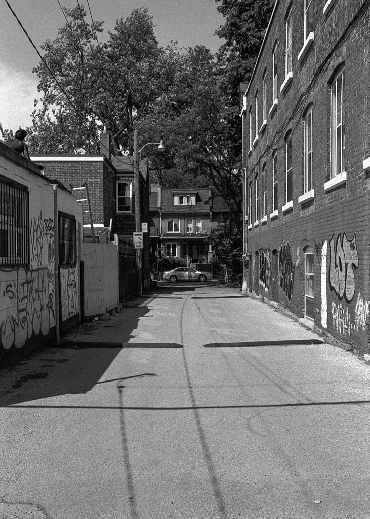 Alleyway to Bellwoods June 2026