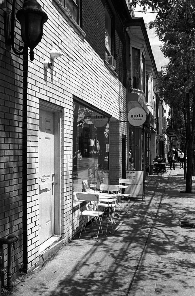 Dundas Sidewalk Seating June 2026