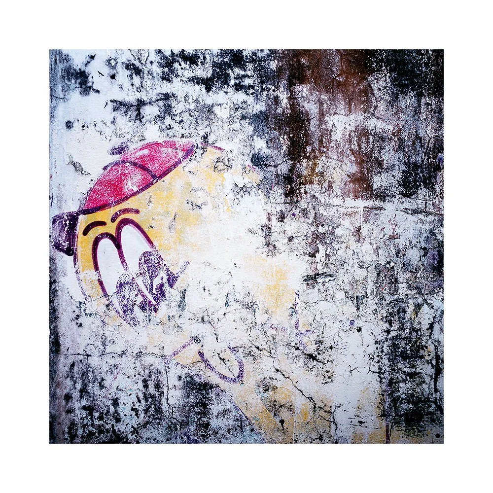 Crumbling architecture