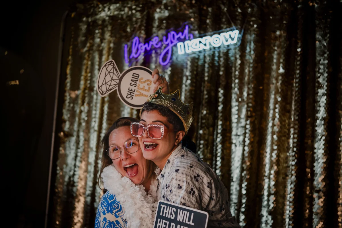 funny wedding photo