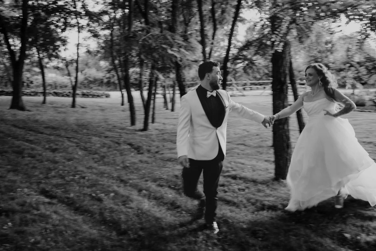 sunset wedding photo at stonefields estate