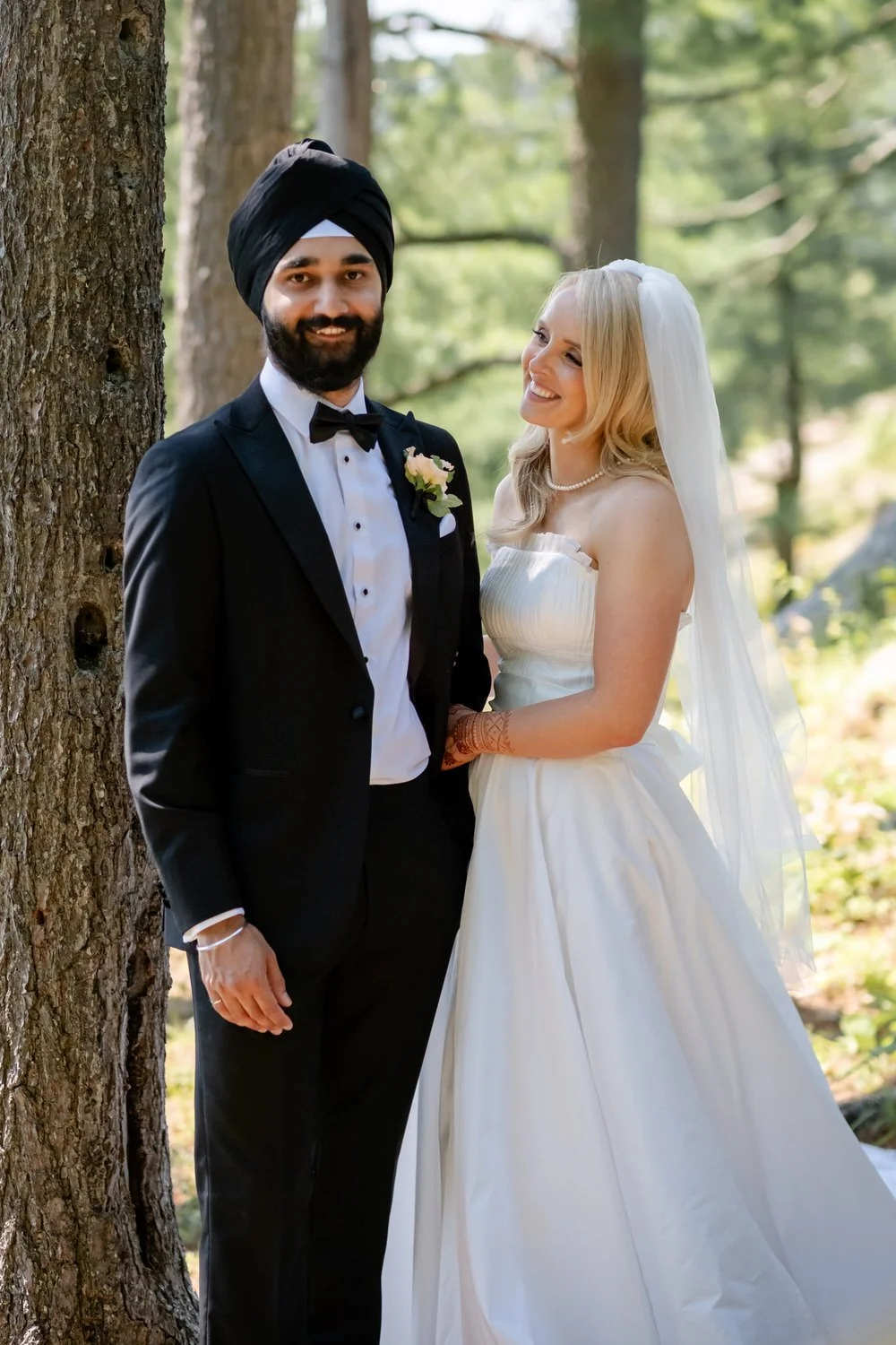 Photos of a bride and groom at their le belvedere wedding