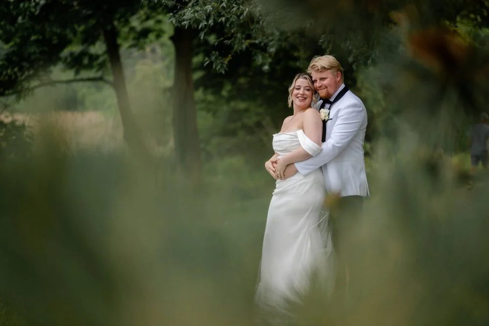 wedding photograph in the Arboretum in Ottawa