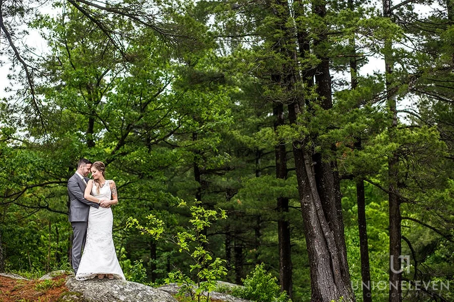 bride-groom-nature-wedding-le-belvedere-wakefield-quebec.jpg