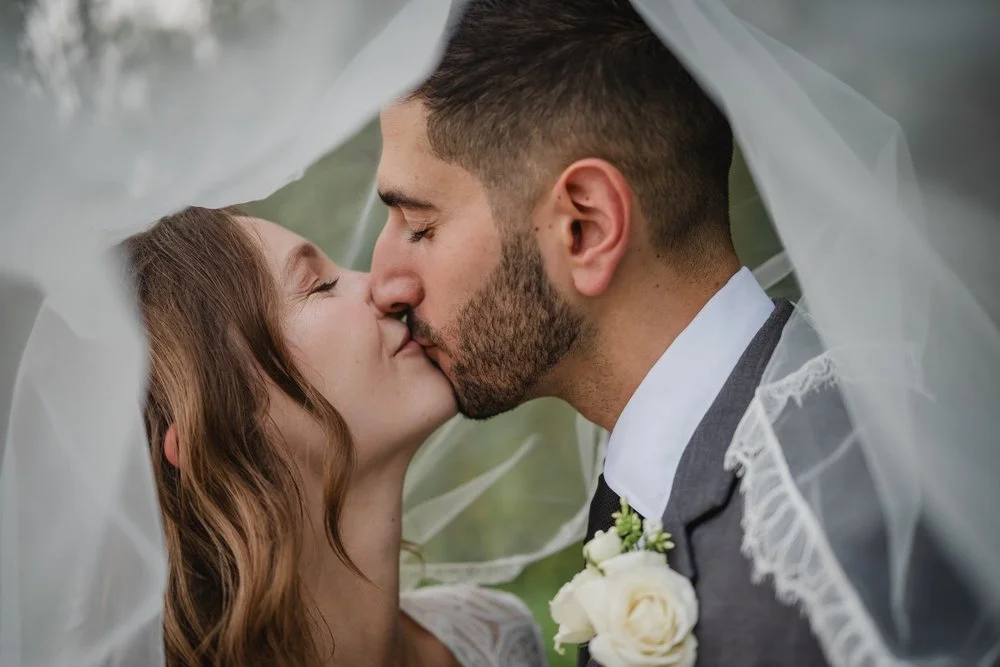 couples portraits at an Adelina barn wedding