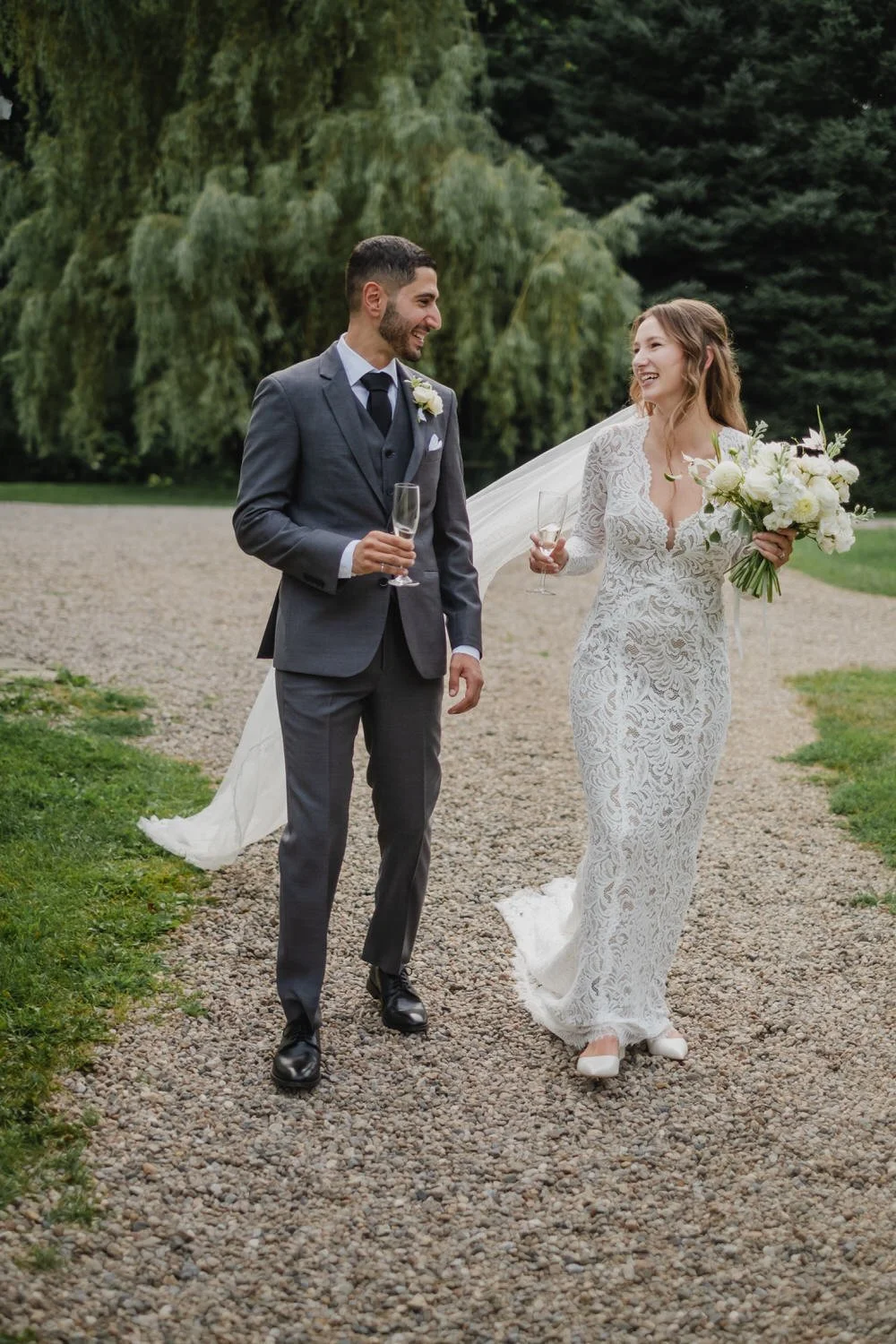 photograph from an Adelina barn wedding ceremony