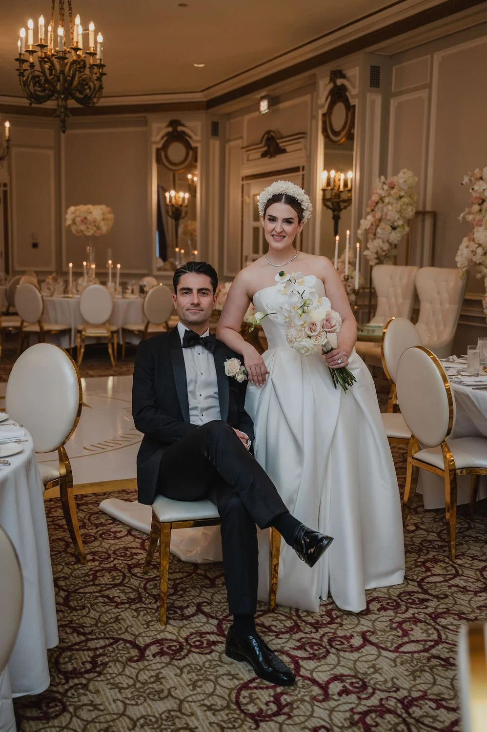 wedding portrait inside the chateau laurier
