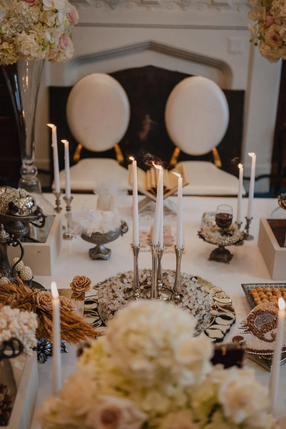 detail photographs of a persian wedding - sofreh aghd