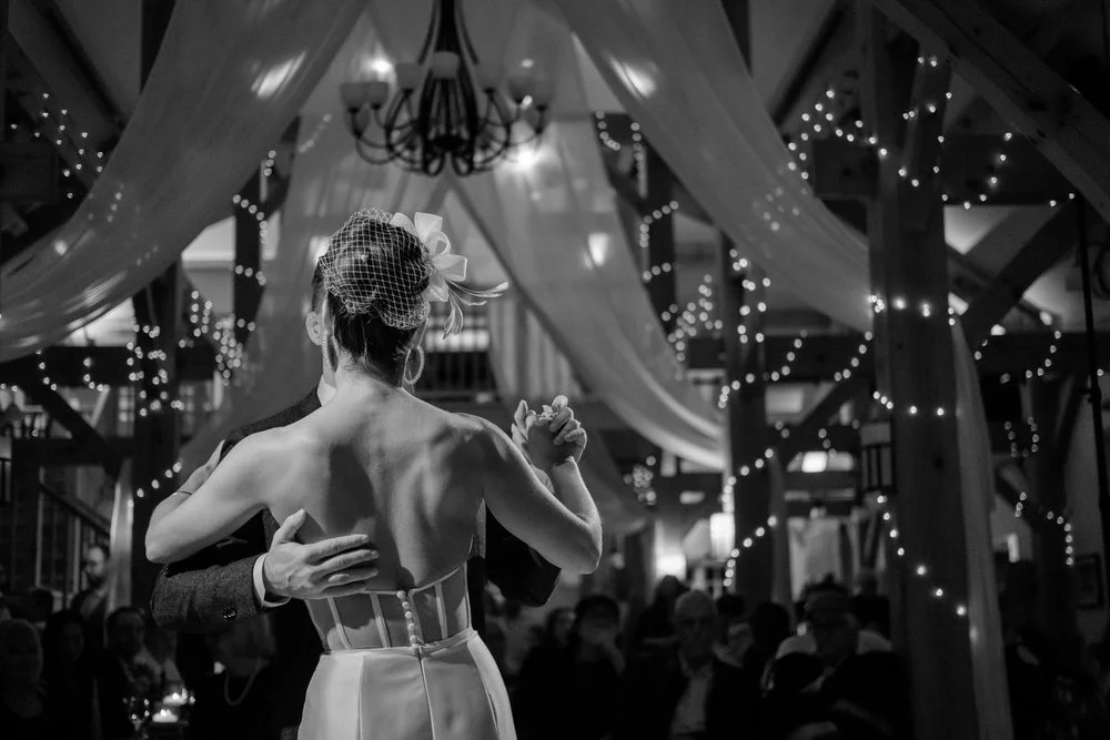first dance photograph at temples sugarbush near ottawa
