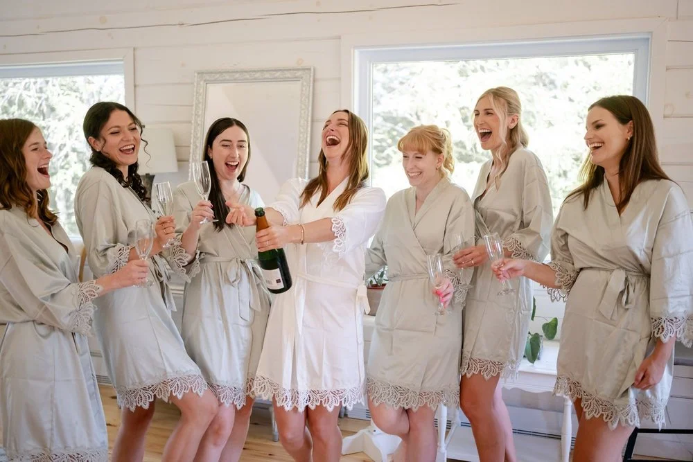 bridesmaids getting ready for a wedding at le belvedere