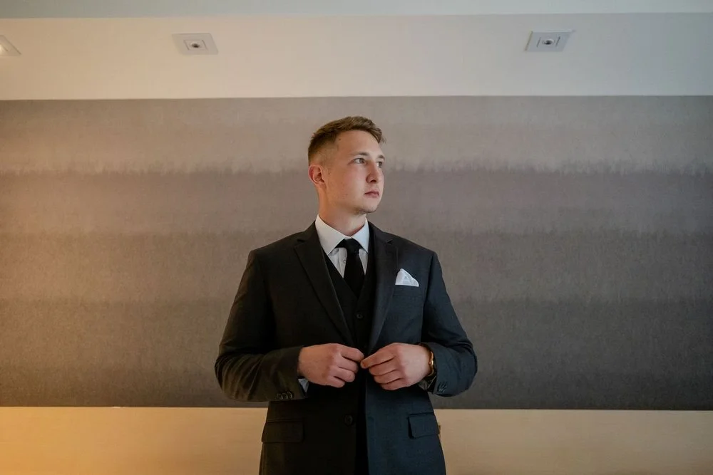 groom portrait at the andaz hotel