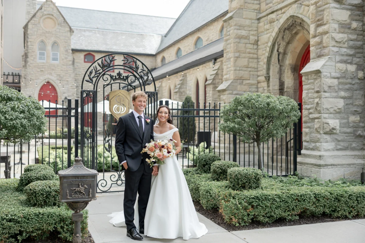st-james-1868-wedding-courtyard-photos