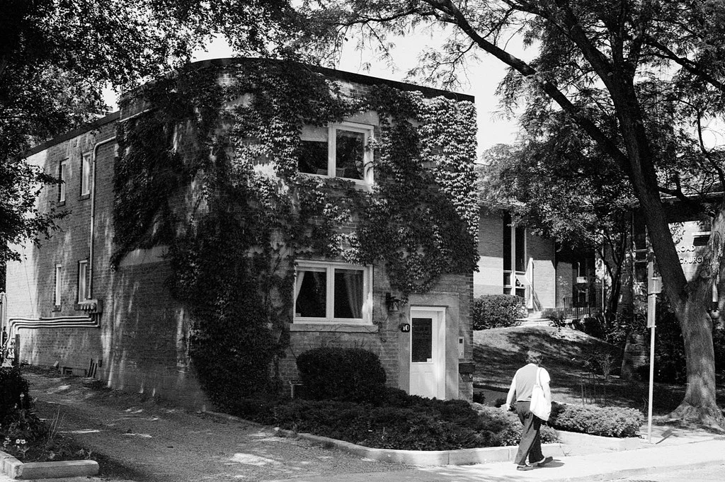 Boxy Manse Aug 2026